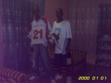 pisco dit : assane est un pauvre type et kon   hhaha